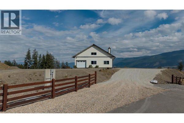 1144 Page Road Unit# 2, Armstrong, BC V4Y0P8 Photo 4