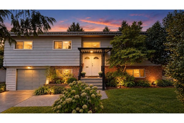 11443 75 Avenue, Delta