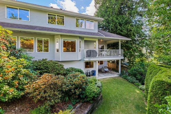11443 Royal Crescent, Surrey, BC V3V6V5 Photo 2