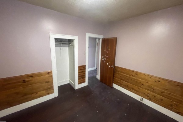 Bedroom 2 - 11444 97 St Nw, Edmonton, AB T5G1X5 Photo 4
