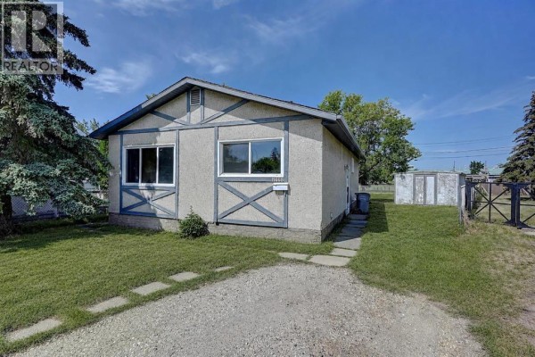 Bedroom - 11448 97 Street, Grande Prairie, AB T8V3N2 Photo 2