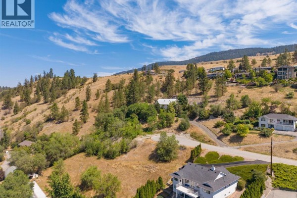 11451 Dakota Road, Lake Country, BC, photo 3