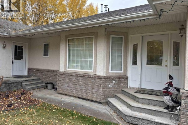 Living room - 1147 Croft Road, Quesnel, BC V2J5R5 Photo 4