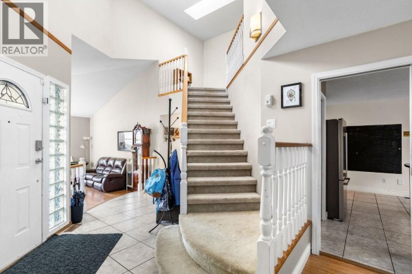 1147 Earls Court, Port Coquitlam, BC V3C5N7 Photo 4