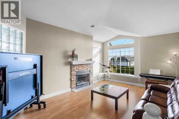 1147 Earls Court, Port Coquitlam, BC V3C5N7 Photo 5