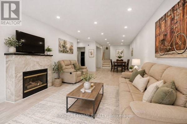 Bedroom 2 - 1147 Saturnia Crescent, Mississauga, ON L4Y2M2 Photo 5
