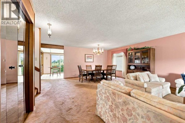 Family room - 1148 Edgemont Road Nw, Calgary, AB T3A2J8 Photo 4