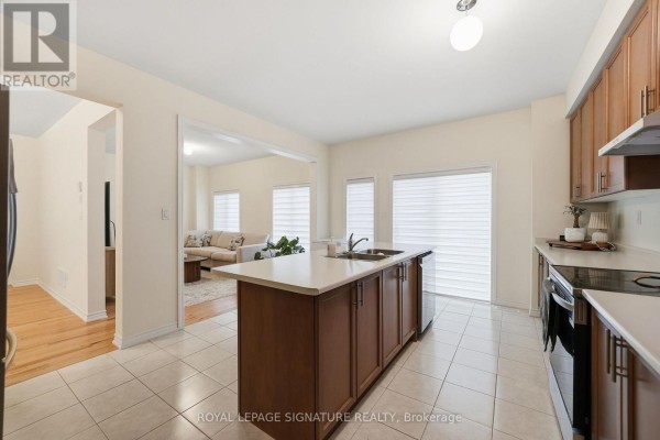Bedroom 2 - 1148 Skyridge Boulevard, Pickering, ON L1X0M4 Photo 5