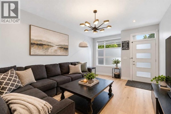 Kitchen - 115, 408 27 Avenue Ne, Calgary, AB T2E2A4 Photo 3