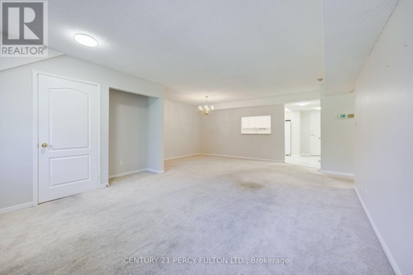 Primary Bedroom - 115 - 1995 Royal Road, Pickering, ON L1V6V9 Photo 4