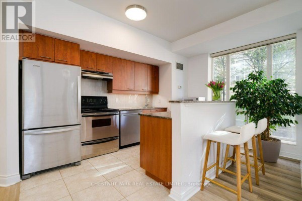 Dining room - 115 - 455 Rosewell Avenue, Toronto, ON M4R2H9 Photo 4