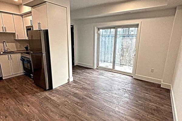 Bedroom - 115 - 6638 Mcleod Road, Niagara Falls, ON L2G3G5 Photo 3