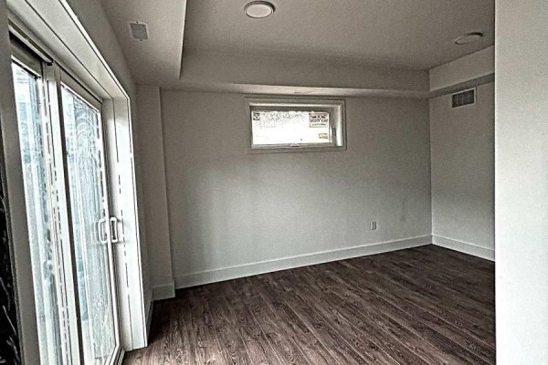 Kitchen - 115 - 6638 Mcleod Road, Niagara Falls, ON L2G3G5 Photo 5