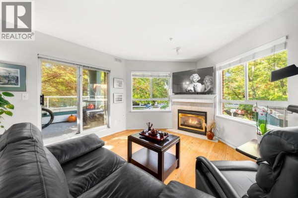 115 128 W 8th Street, North Vancouver, BC V7M3M1 Photo 2