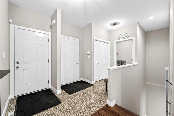 Living room - 115 804 Manitoba Avenue, Selkirk, MB R1A2H4 Photo 4