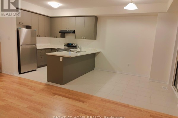 Kitchen - 115 Brighton Lane, Thorold, ON L2V0N7 Photo 2