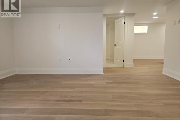 Living room - 115 Chesley Street Unit# Lower, Hamilton, ON L9C3V9 Photo 4