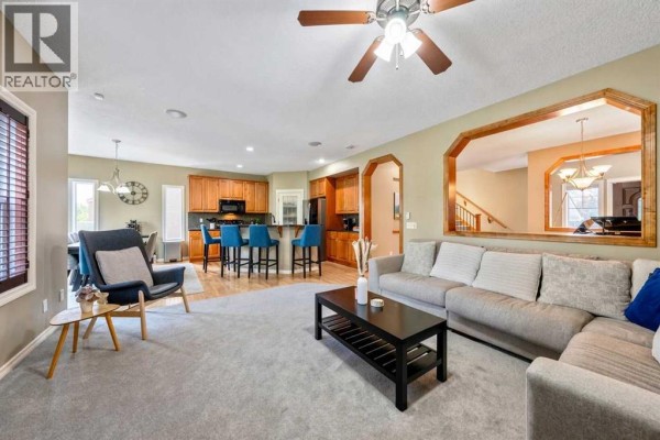 115 Coopers Hill Sw, Airdrie, AB, photo 3