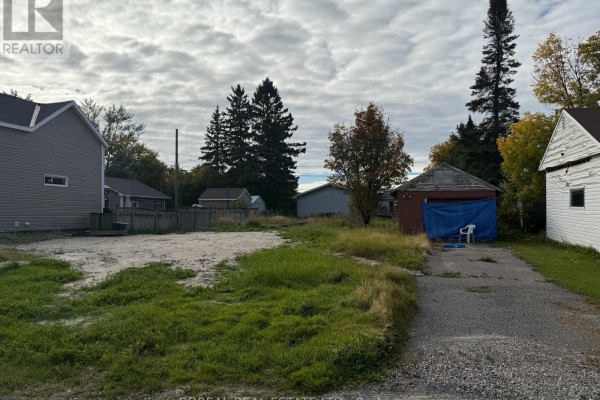 115 Fourteenth Avenue, Cochrane, ON P0L1C0 Photo 4
