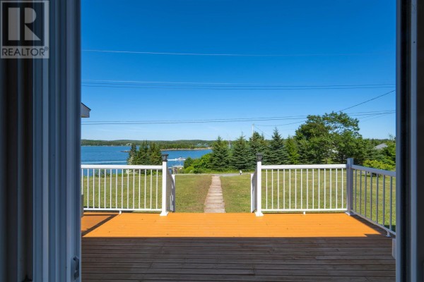 Living room - 115 Harbourview Drive, Head Of Jeddore, NS B0J1P0 Photo 3