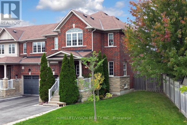 Living room - 115 James Mccullough Road, Whitchurch Stouffville, ON L4A0Z2 Photo 4