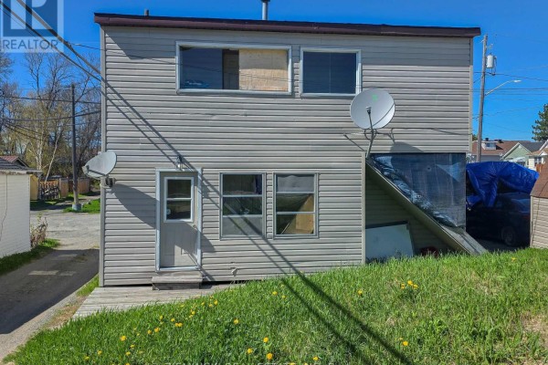 115 Pollock Street, Kirkland Lake, ON P2N1Z1 Photo 4