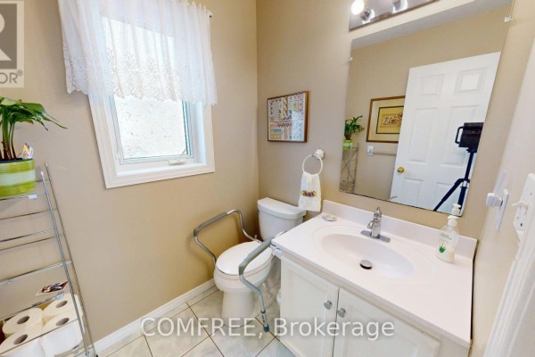 Kitchen - 115 Resurrection Drive, Kitchener, ON N2N3H3 Photo 4