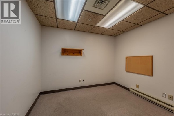 115 Scott Avenue Unit# A, Paris, ON N3L3K4 Photo 5