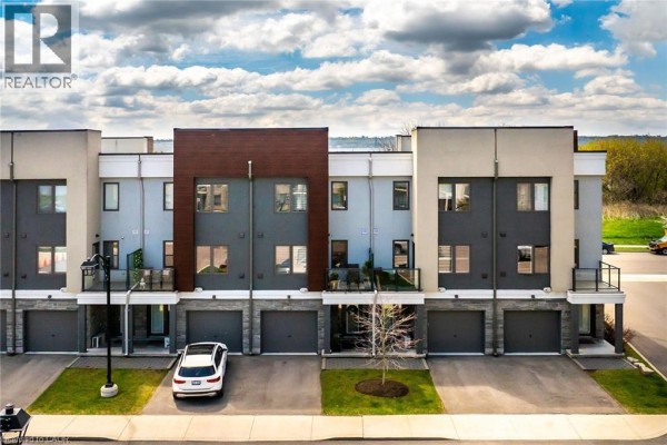 Townhouse for rent at 115 Shoreview Place Unit# 9, Stoney Creek, ON - MLS® MsH9NK