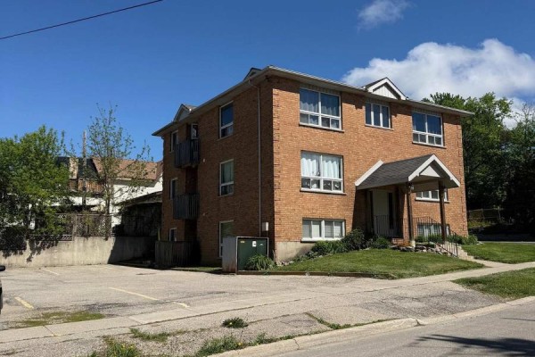 115 St George Street W, Centre Wellington, ON N1M1H8 Photo 2