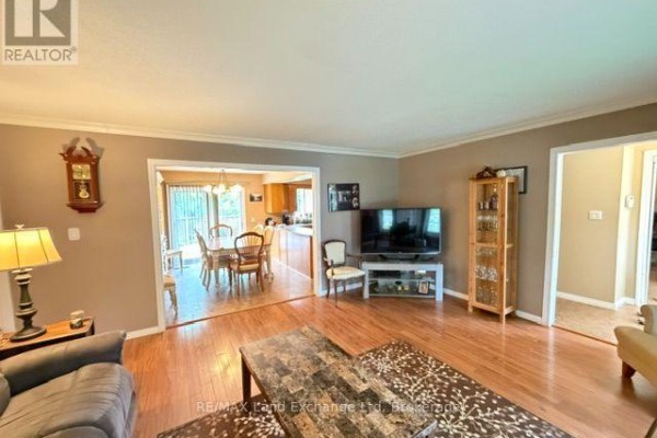Living room - 115 Victoria Street W, North Huron, ON N0G2W0 Photo 5