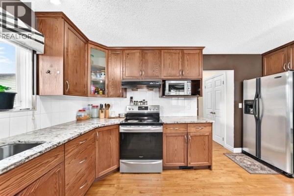 4pc Bathroom - 115 Whitehorn Road Ne, Calgary, AB T1Y2A1 Photo 5