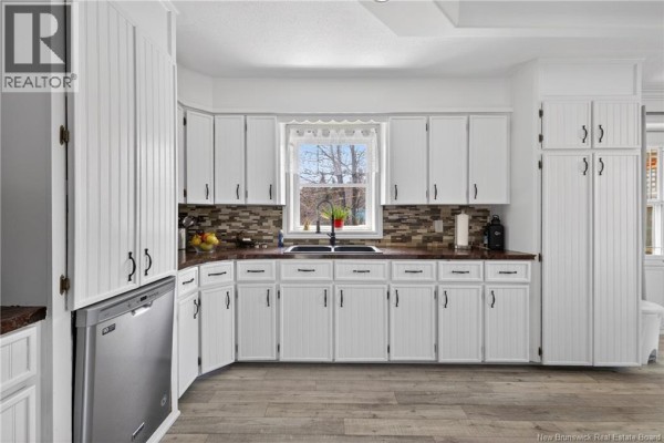 Kitchen/Dining room - 1150 Route 370, Leech, NB E1X1S6 Photo 4