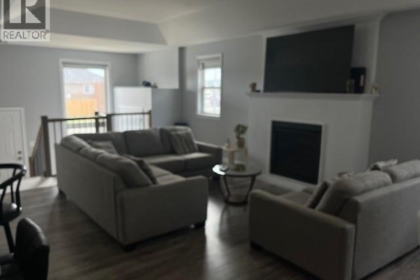 3pc Ensuite bath - 11506 Palmetto, Windsor, ON N8N0A2 Photo 2