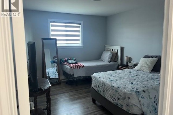Bedroom - 11506 Palmetto, Windsor, ON N8N0A2 Photo 5