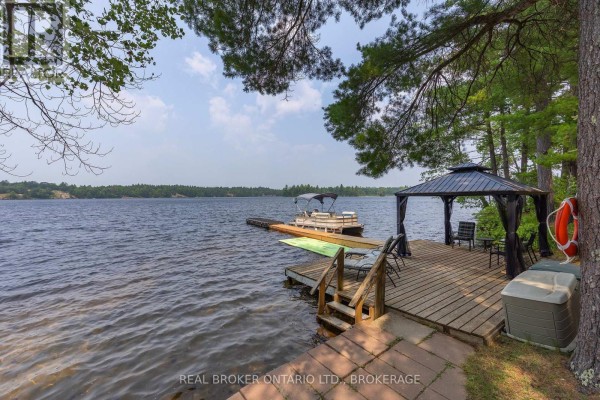 1152 Sparks Lane, Frontenac, ON, photo 2