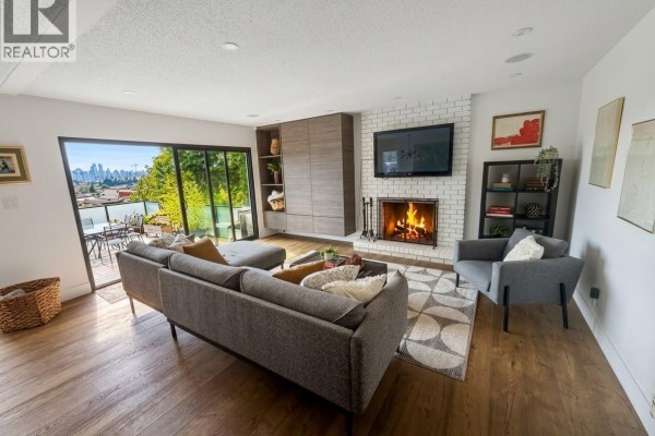 1152 W 17th Street, North Vancouver, BC V7P1W2 Photo 5