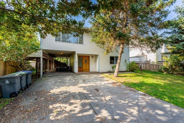 11525 125a Street, Surrey, BC V3V5A6 Photo 3