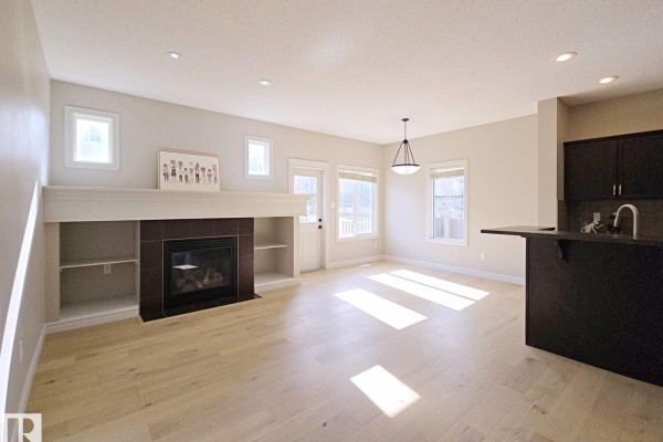 Dining room - 11525 18a Av Sw, Edmonton, AB T6W2E6 Photo 2