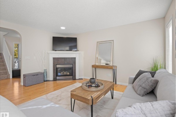 Primary Bedroom - 11531 11 Av Sw, Edmonton, AB T6W1W7 Photo 4