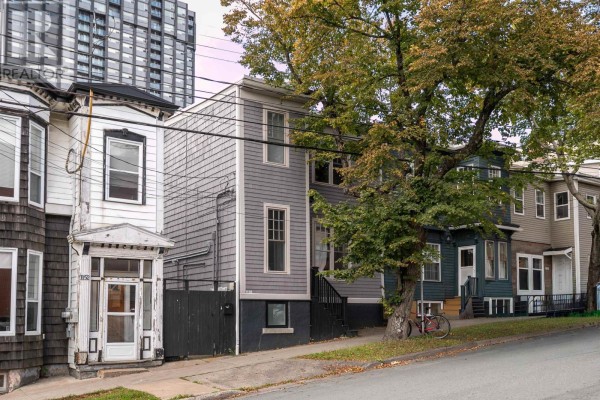 Residential for sale at 1154-1156 Queen Street, Halifax, NS - MLS® 6o6iGw