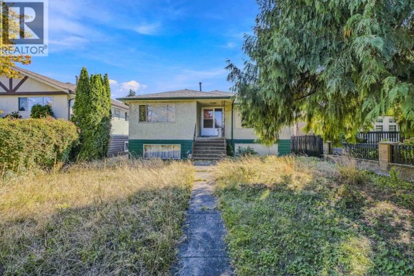 1154 E 53rd Avenue, Vancouver, BC V5X1J8 Photo 3