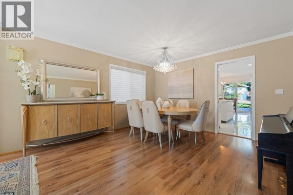 1154 Harold Road, North Vancouver, BC V7K1G3 Photo 5