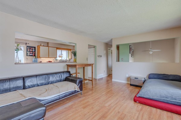 11546 Surrey Road, Surrey, BC V3R5T5 Photo 5