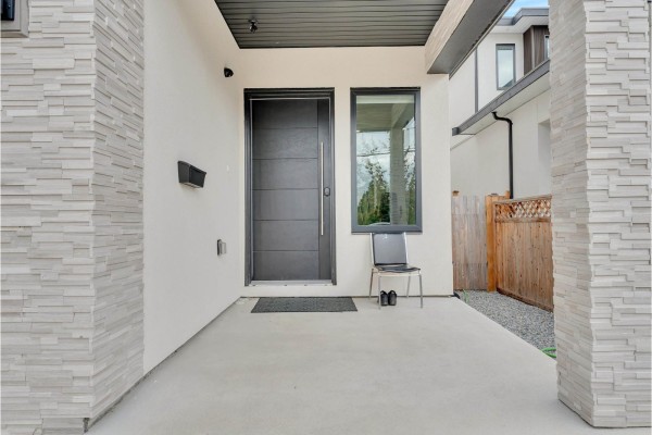 11553 75a Avenue, Delta, BC V4C1H9 Photo 3