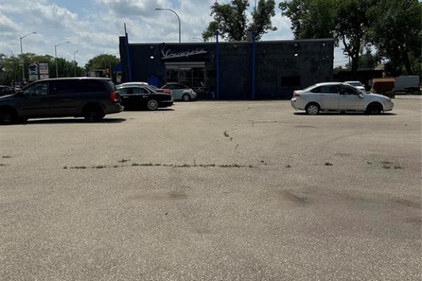 1156 Main Street, Winnipeg, MB, photo 3
