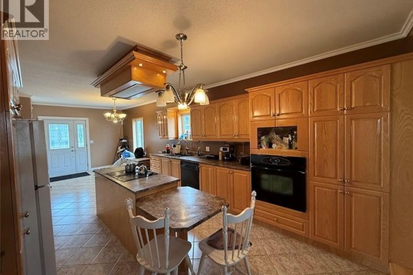 Kitchen/Dining room - 1156 St-francois Street, Edmundston, NB E3V4P8 Photo 4