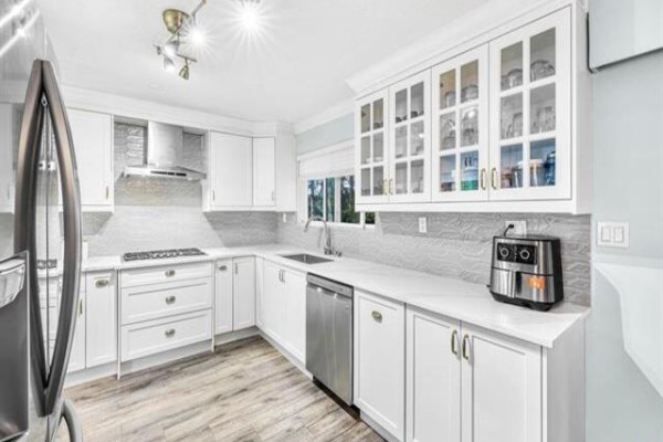 11573 73a Avenue, Delta, BC V4C6Y5 Photo 3