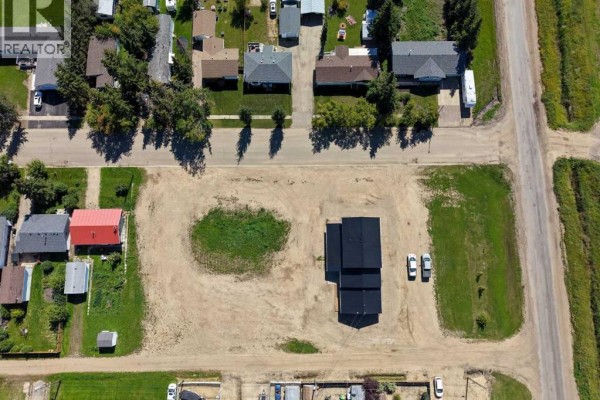 116, 118, 120 2 Avenue Sw, Falher, AB T0H1M0 Photo 4