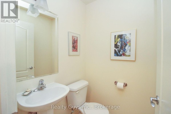116 - 869 Clonsilla Avenue, Peterborough, ON K9J0B7 Photo 4